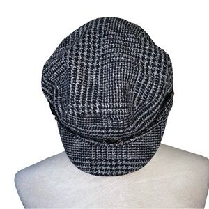 NWOT Claire's Plaid Page Boy Hat